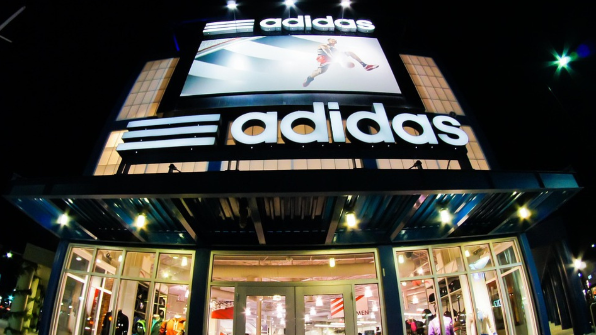 Adidas pode ter sofrido vazamento de 815 mil registros após ataque hacker