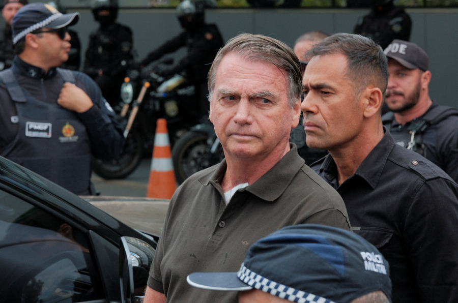Bolsonaro prepara lista de pré-candidatos do PL ao Senado e governos