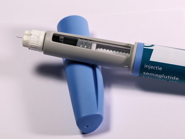 Casos de pancreatite por canetas emagrecedoras crescem e atingem mais mulheres