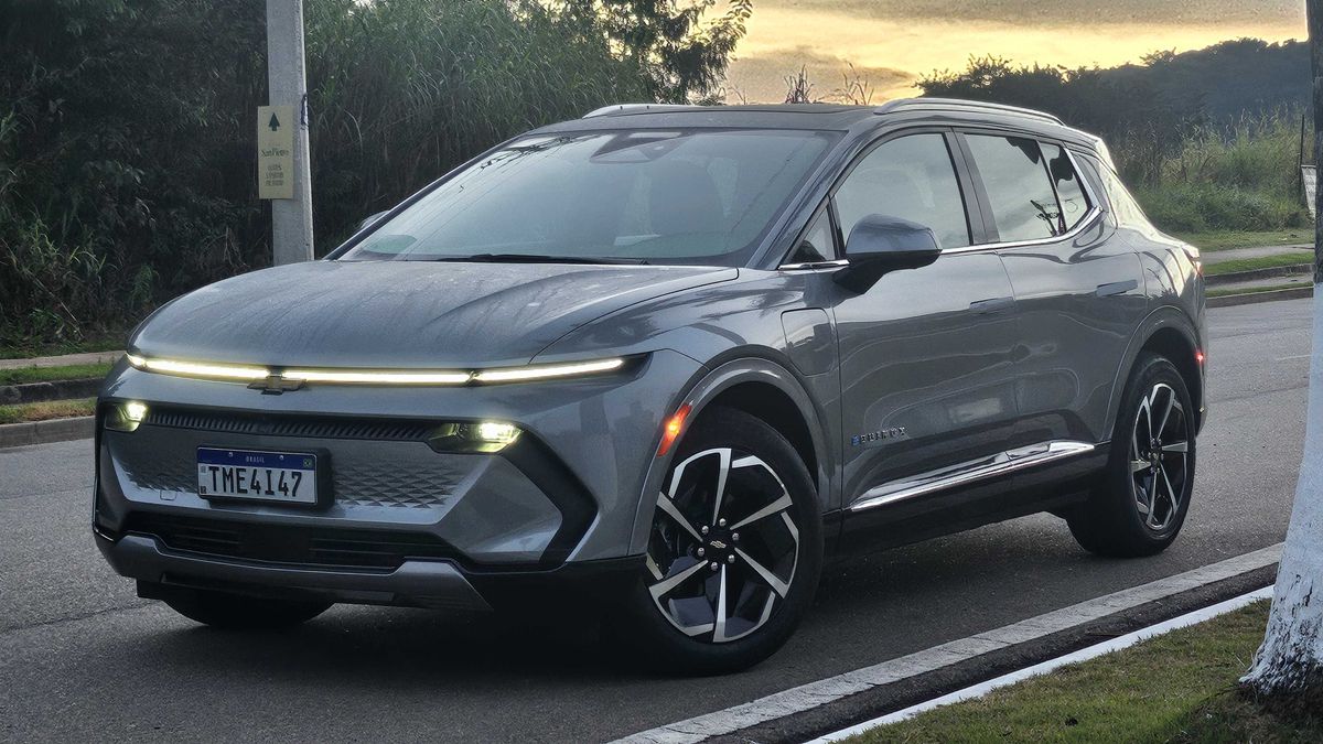 Chevrolet faz queima e reduz quase R$ 100 mil de preço de SUV elétrico