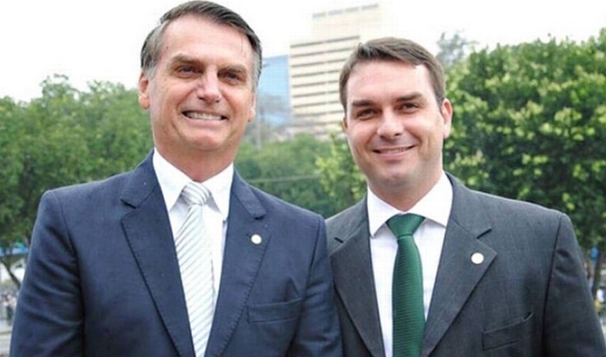 Defesa de Bolsonaro pede a Moraes flexibilização do horário de visita de Flávio
