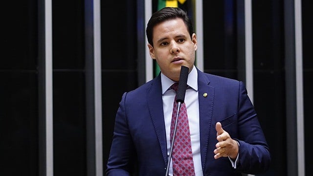 Deputado quer convocar chanceler depois de nota do Itamaraty sobre Irã