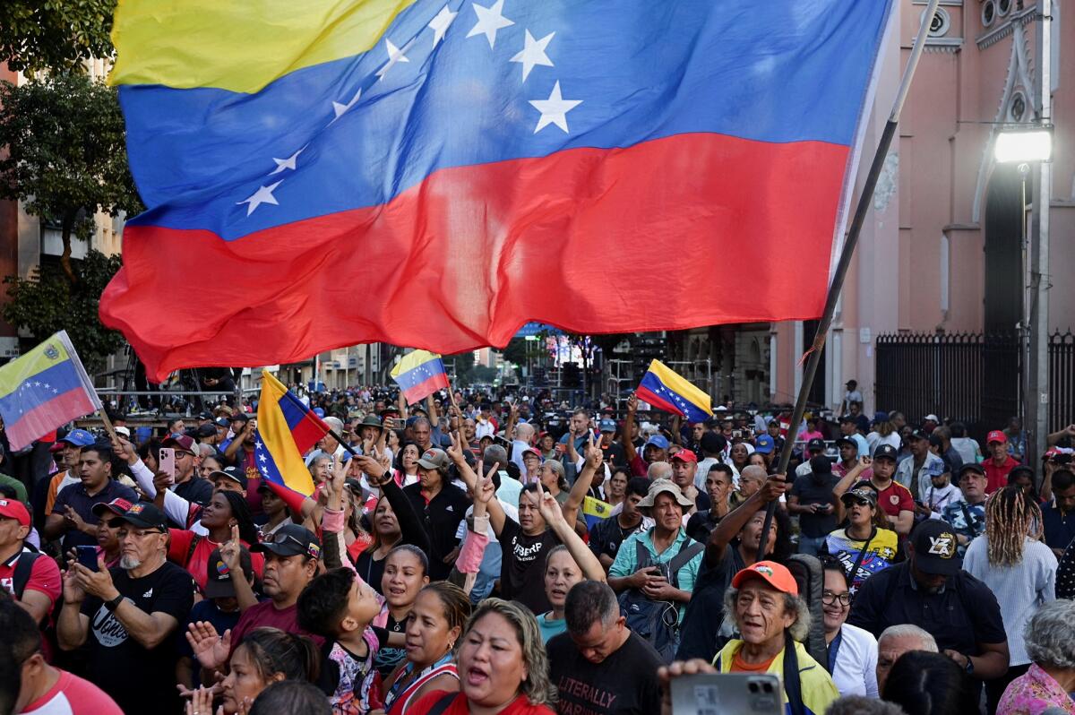 EUA autorizam volta das operações de 5 grandes petrolíferas na Venezuela