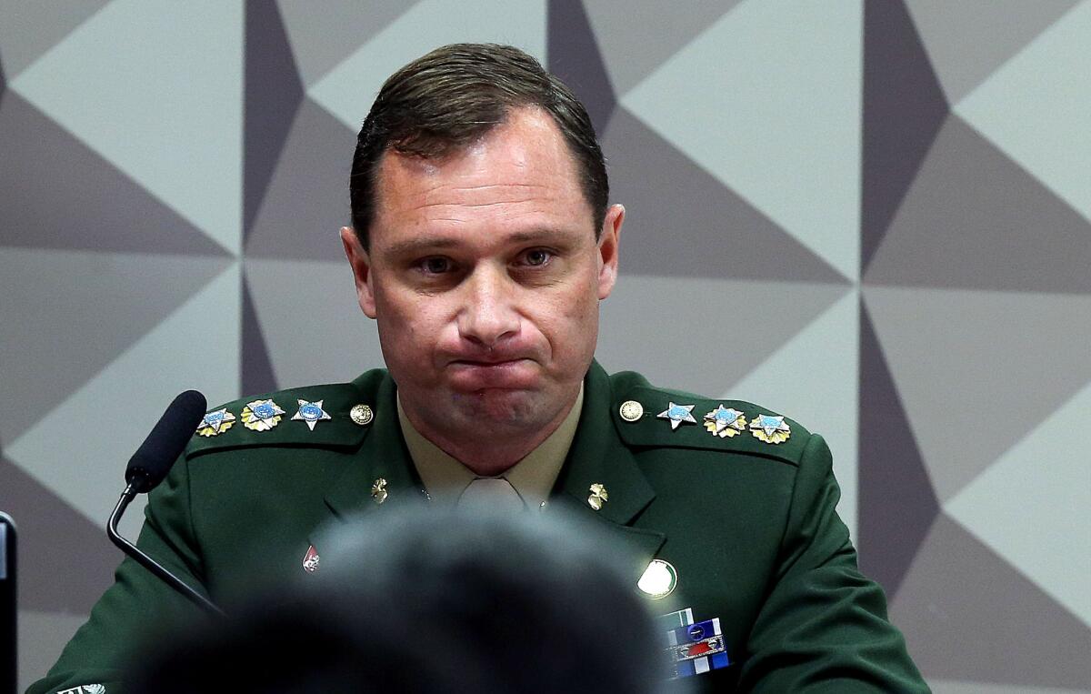 Exército oficializa transferência de Mauro Cid para a reserva remunerada