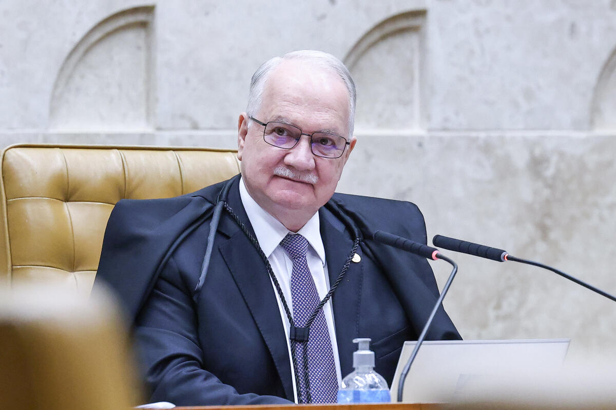 Fachin encurta sessão do STF para "diálogo entre ministros" após relatório da PF