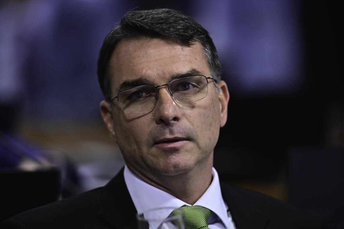 Flávio, sobre eleições: 'Nosso inimigo não está na direita'
