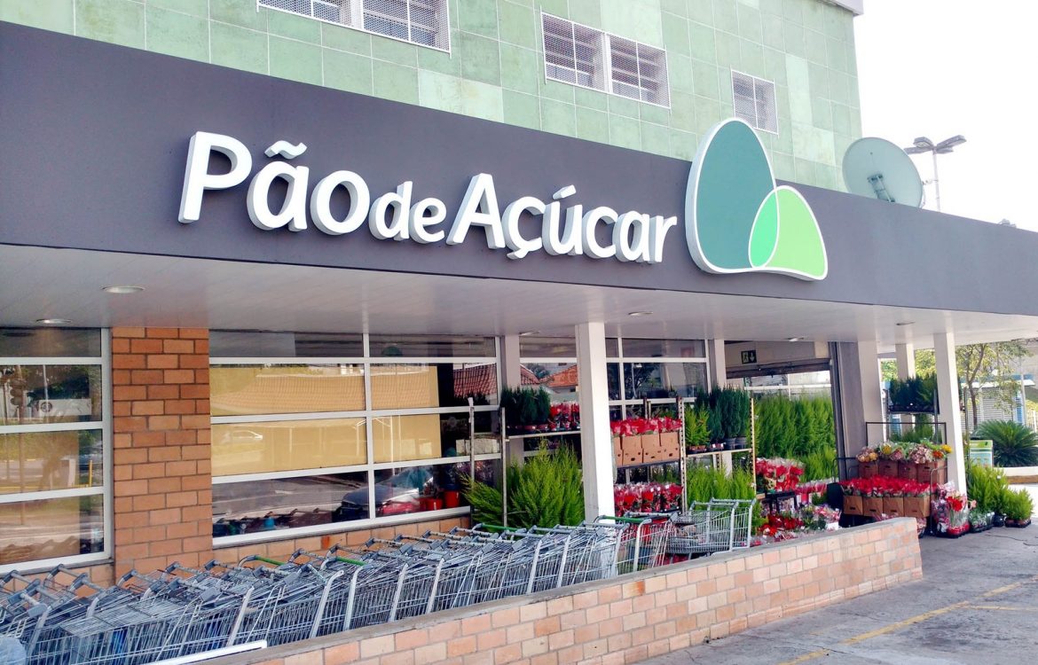 GPA (PCAR3) tem prejuízo de R$572 mi no 4º tri, maior que o esperado