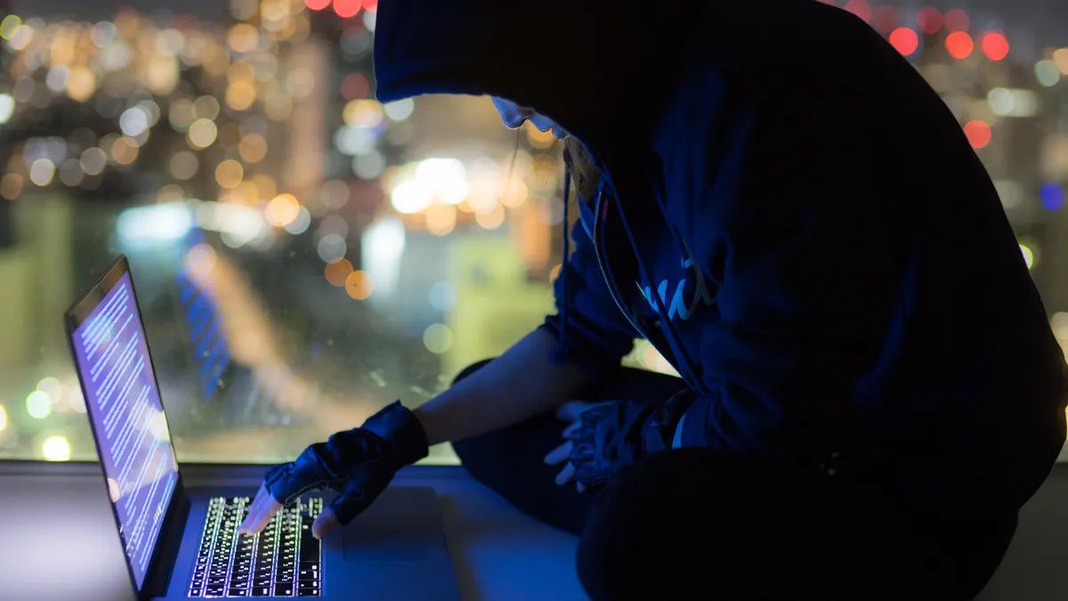 Hackers usam ferramentas legítimas para atacar o Web Help Desk do SolarWinds