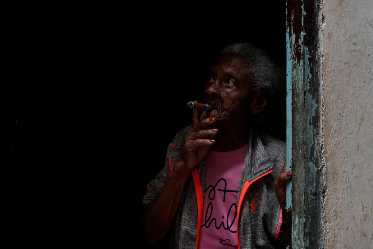 Indústria do charuto também é vítima da crise em Cuba; Festival del Habano é adiado