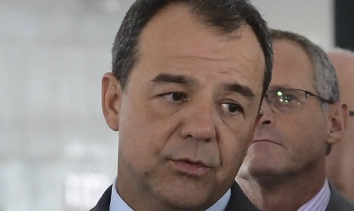 Inquérito da PF cita pedido de Sérgio Cabral a Bacellar