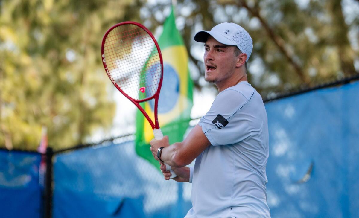 João Fonseca joga hoje, no Rio Open; veja horário e onde assistir
