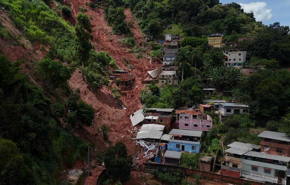 Lula chega a Minas Gerais para visitar cidades afetadas pelas chuvas na Zona da Mata