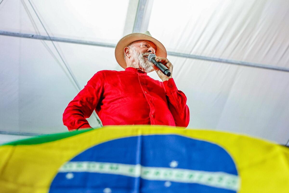 Lula retorna à Sapucaí depois de 16 anos