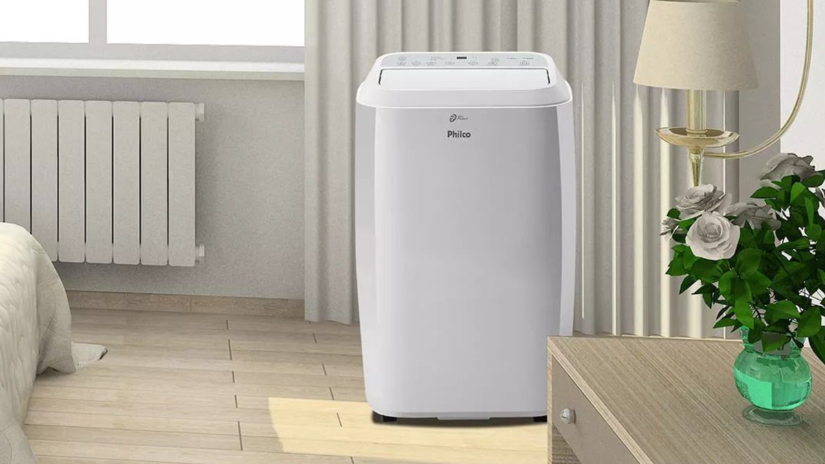 Magalu faz queima de ar-condicionado portátil Philco; preço baixo em 12.000 BTUs