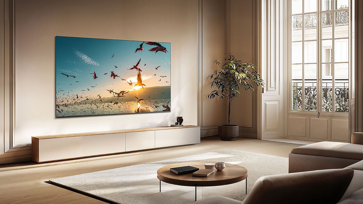 Magalu faz queima de TV da TCL: QLED de 65 polegadas está com preço no chão