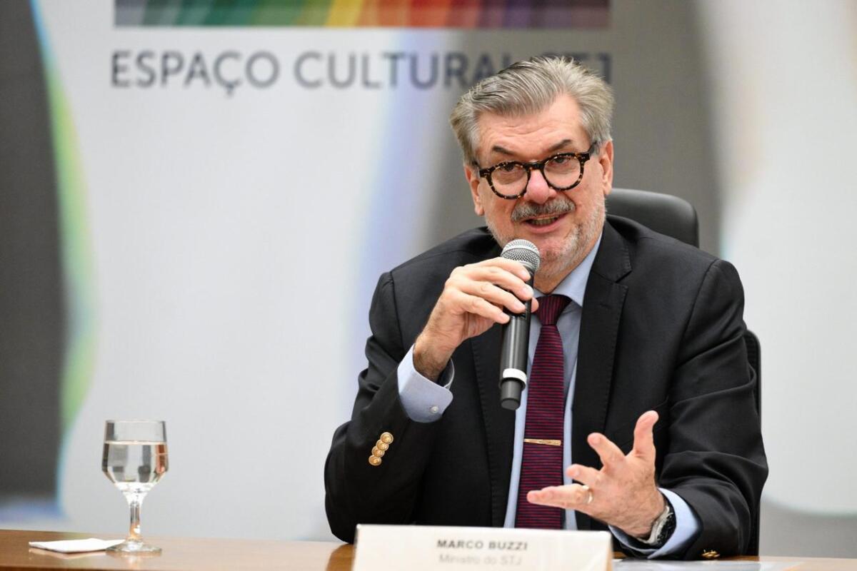 Marco Buzzi diz a ministros do STJ que provará inocência