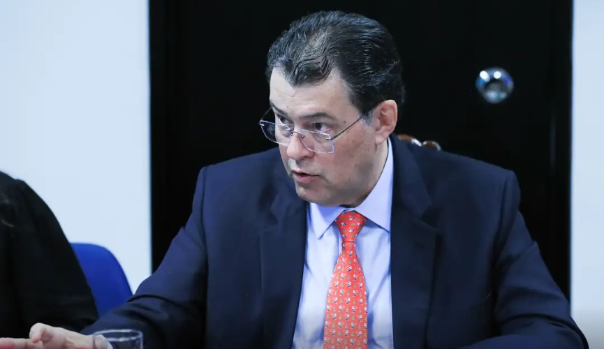 Mendonça garantiu estrutura da PF para transportar Vorcaro a Brasília, diz Braga