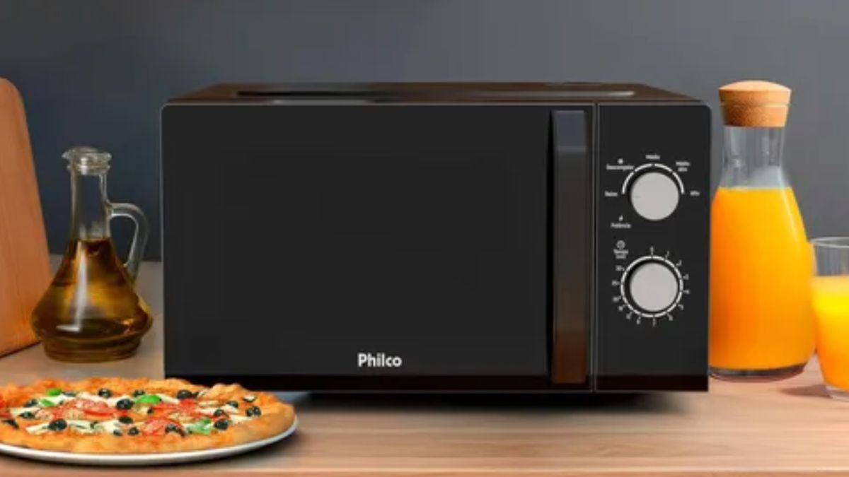 Micro-ondas de 20L está com preço no chão no Mercado Livre; parcela de R$ 47