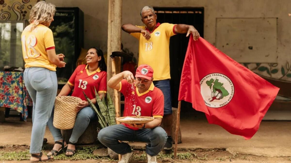 MST lança camisetas veganas com marca de faturamento milionário