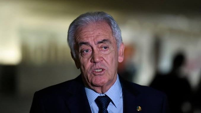 Otto Alencar passa por cirurgia cardíaca de emergência