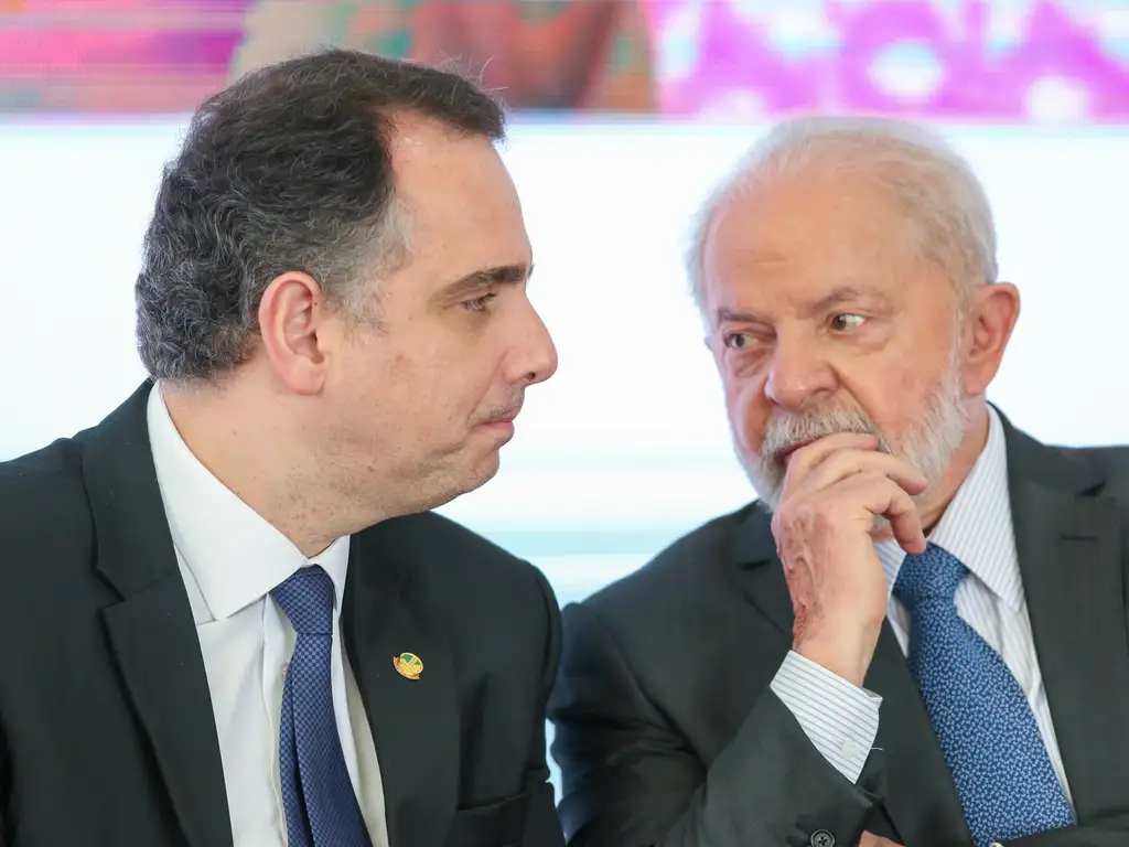 Pacheco confirma a Lula intenção de disputar governo de Minas, diz emissora