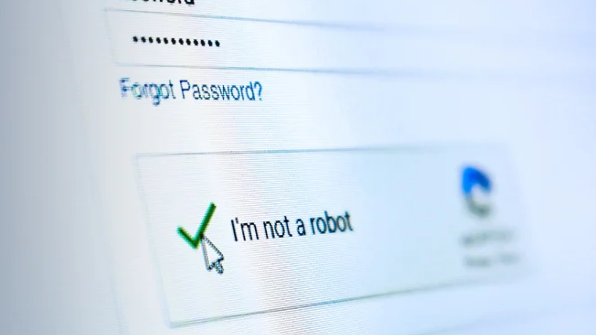 Páginas falsas de CAPTCHA enganam usuários para instalar malware