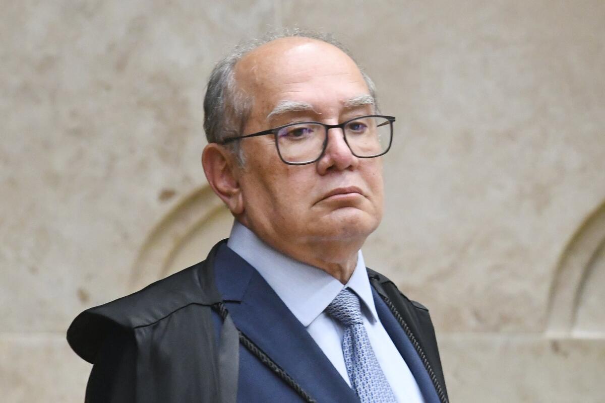 Penduricalhos: Gilmar Mendes manda cumprir decisões do STF