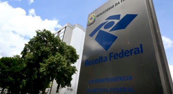 PF colocou tornozeleira em vigilante de agência da Receita suspeito de vazamentos