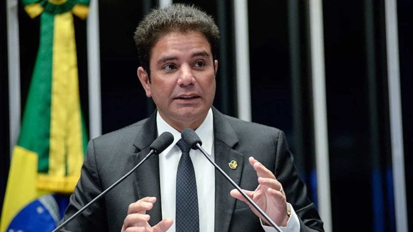 PF cumpre mandado contra governador do Acre, Gladson Camelí