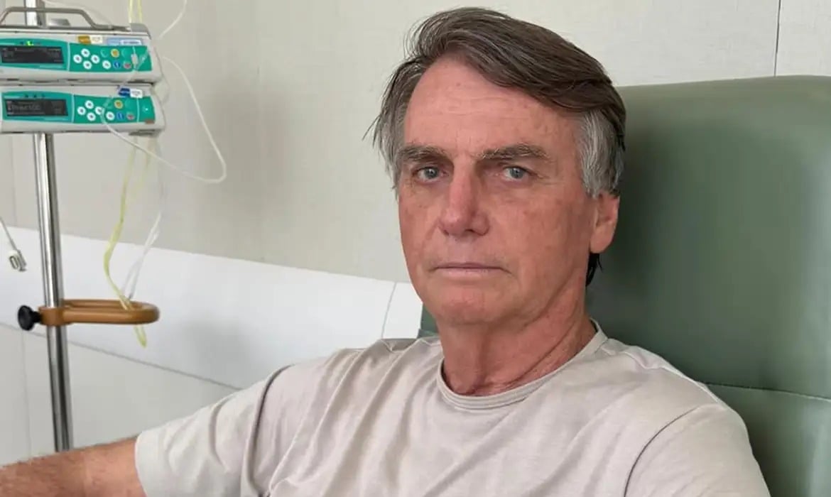 PF deve enviar ao STF laudo médico de Bolsonaro nos próximos dias