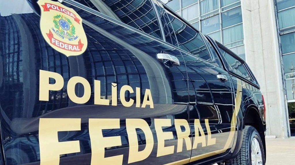 Polícia Federal mantém sigilo sobre 52 celulares do caso Master