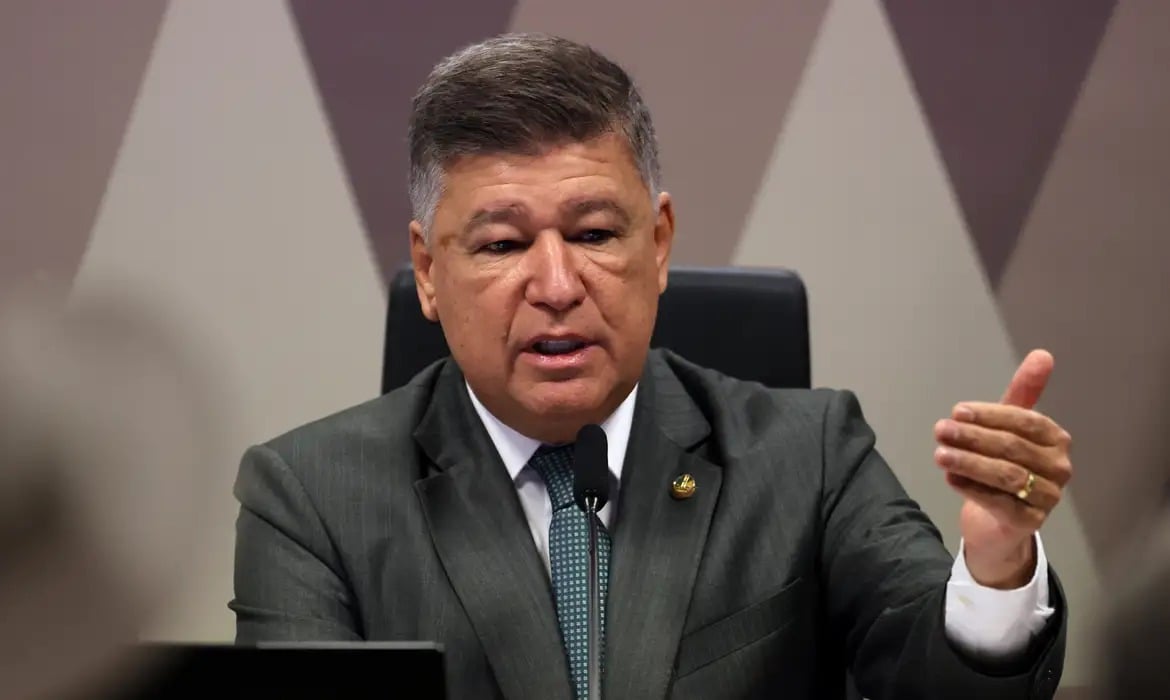 Presidente da CPMI do INSS pede acesso a dados sigilosos de Vorcaro