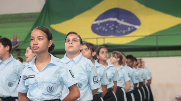 Projeto de escolas cívico-militares avança na CCJ da Câmara de SP