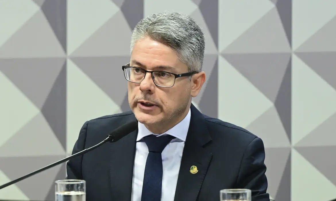 Relator de CPI aponta suspeita de lavagem de dinheiro ligada à família Toffoli