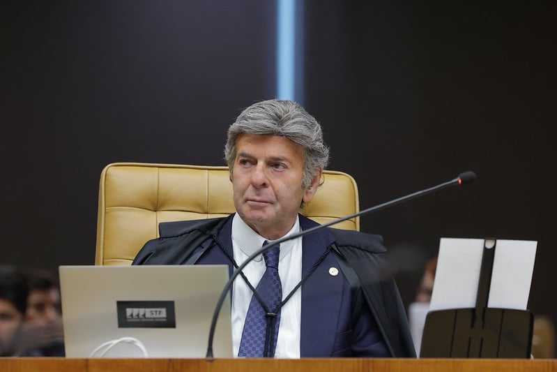 Servidores da Receita acessaram ilegalmente dados do filho de Fux