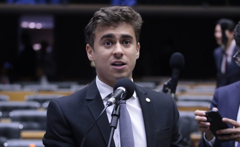 TRE-MG julga ação que pode tirar mandato de Nikolas Ferreira por ataques a urnas