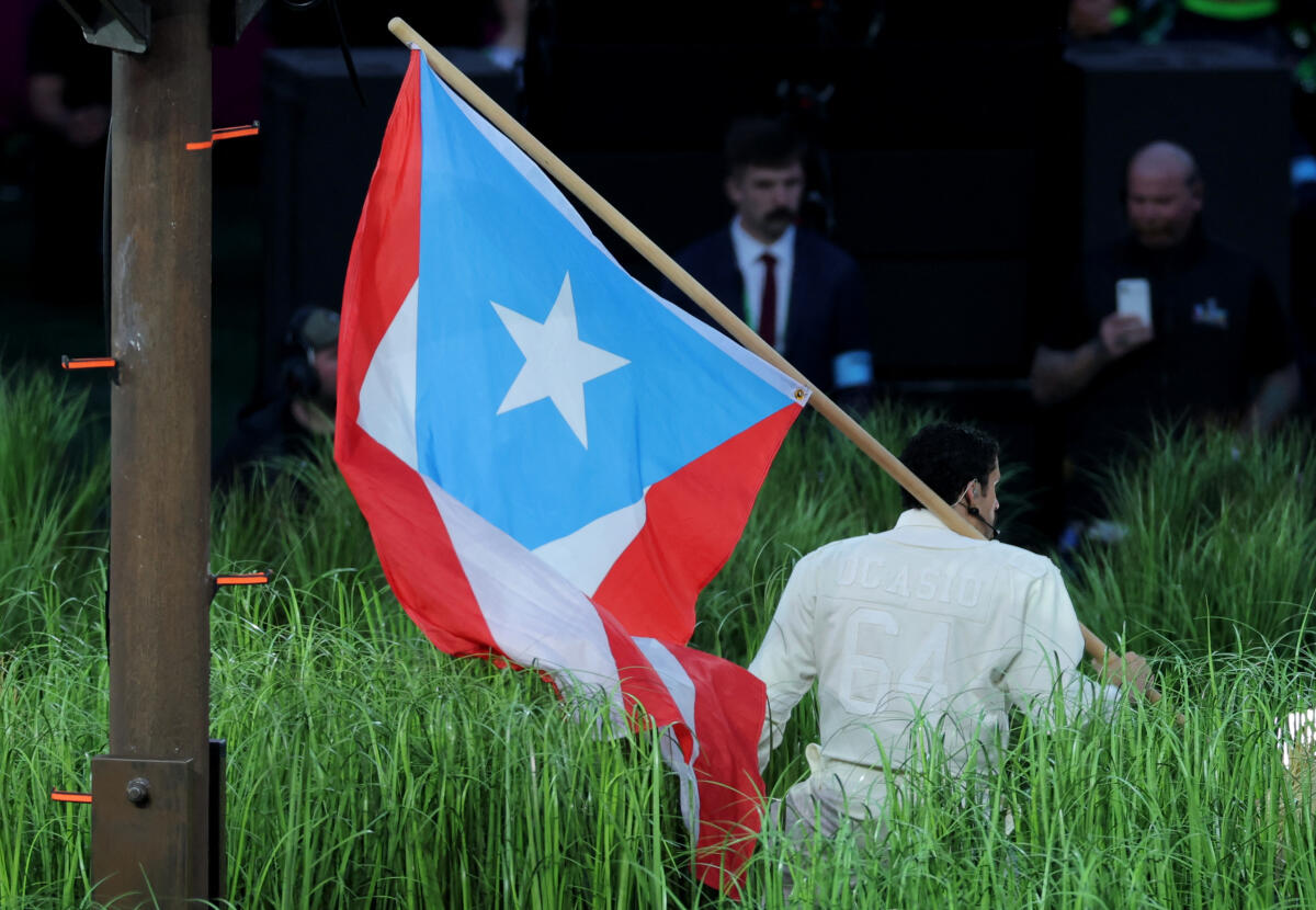 Trump se queixa de show de Bad Bunny no Super Bowl: 'Insulto à Grandeza da América'