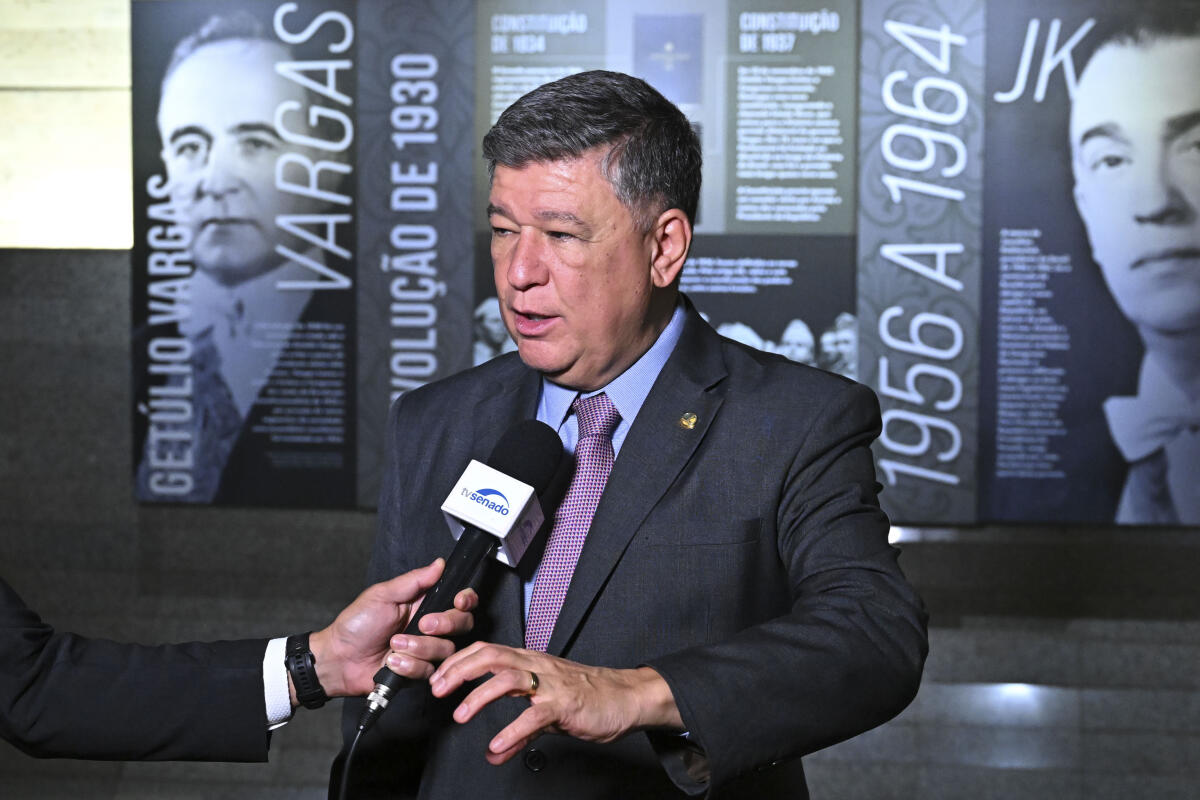 Viana anuncia recurso ao STF para prorrogar CPMI do INSS